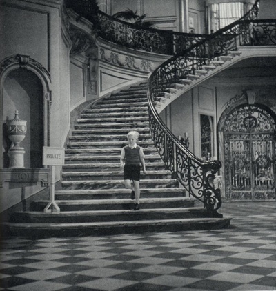 堕落的偶像剧照的剧照