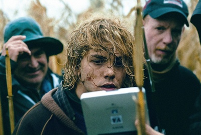 汤姆的农场旅行剧照的剧照