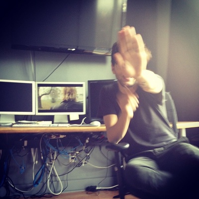 汤姆的农场旅行剧照的剧照