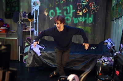 一个人的捉迷藏剧照的剧照