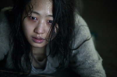 一个人的捉迷藏剧照的剧照