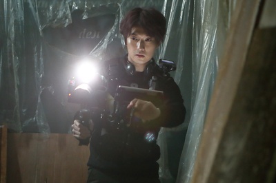 一个人的捉迷藏剧照的剧照