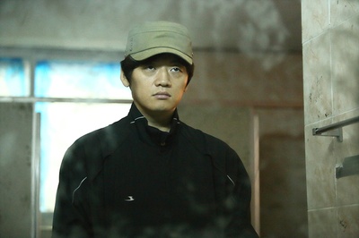 一个人的捉迷藏剧照的剧照