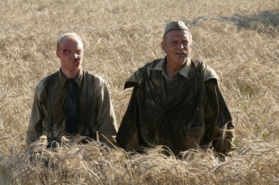 烈日灼人2(上)：逃难剧照的剧照