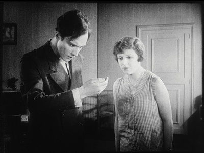 一条安达鲁狗剧照的剧照