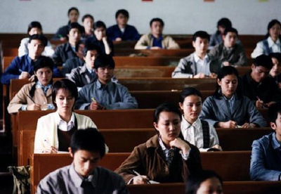 情牵一线剧照的剧照