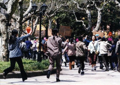 情牵一线剧照的剧照