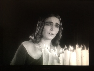 厄舍古厦的倒塌剧照的剧照