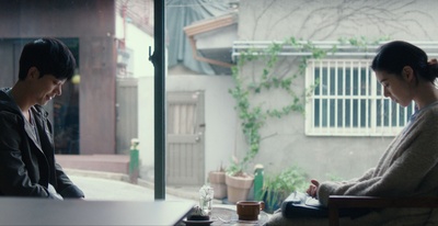 桌子剧照的剧照