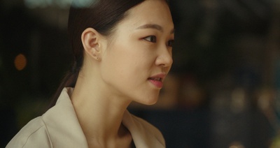 桌子剧照的剧照