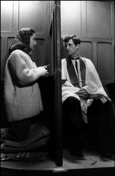 莱昂莫汉神父剧照的剧照