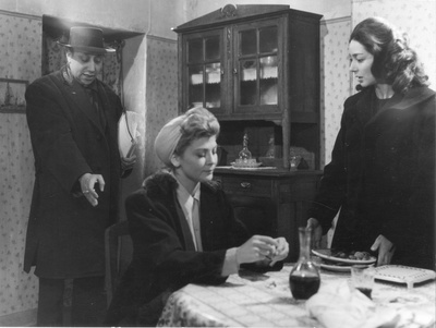 莱昂莫汉神父剧照的剧照