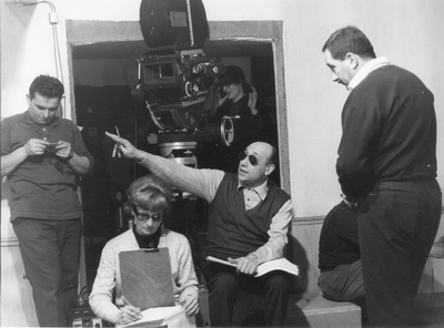 莱昂莫汉神父剧照的剧照