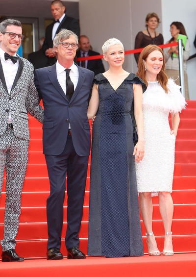 寂静中的惊奇剧照的剧照