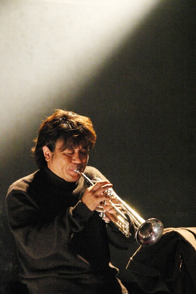 春天花盛开剧照的剧照