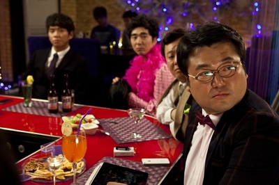 两个婚礼一个葬礼剧照的剧照