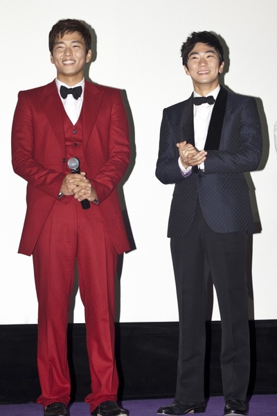 两个婚礼一个葬礼剧照的剧照