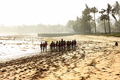 赤脚梦想剧照的剧照