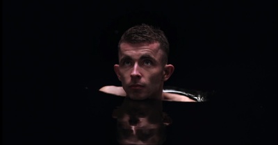 皮囊之下剧照的剧照