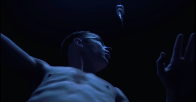 皮囊之下剧照的剧照