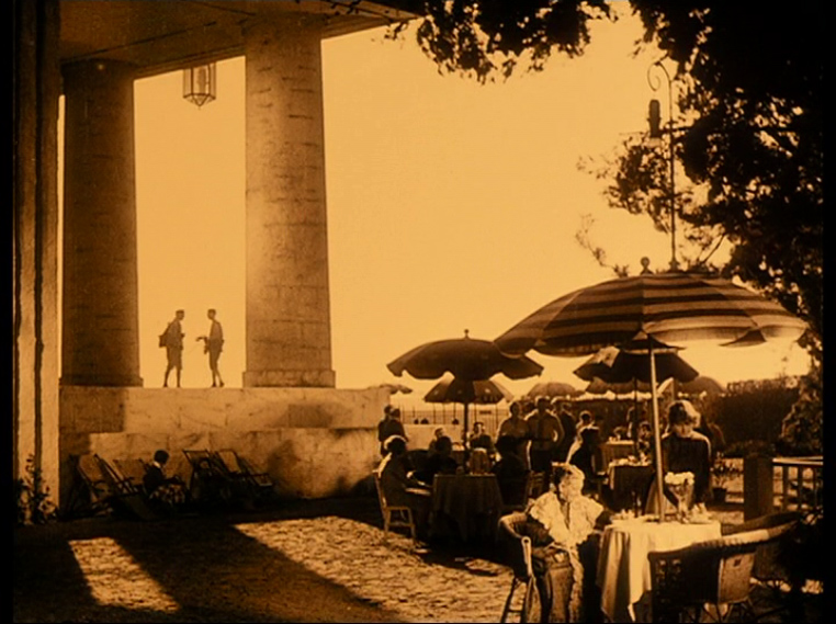 圣山剧照的剧照