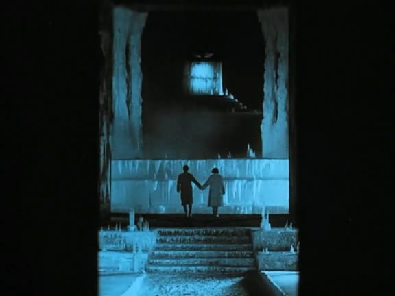 圣山剧照的剧照