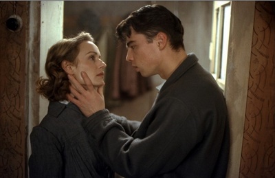 东方西方剧照的剧照