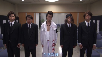 生活艰难也许快乐剧照的剧照