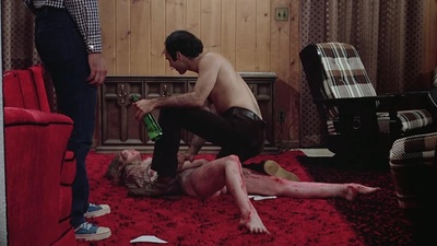 我唾弃你的坟墓剧照的剧照