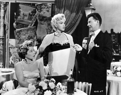 娱乐至上剧照的剧照