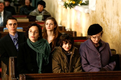 保持缄默剧照的剧照