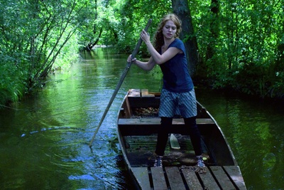 列车上的女孩剧照的剧照