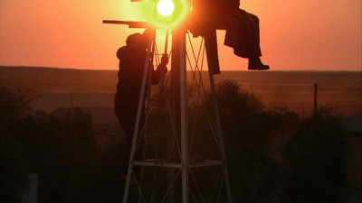 龙卷风和卡拉哈里马语者剧照的剧照
