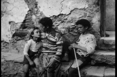 大地在波动剧照的剧照