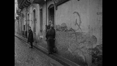 大地在波动剧照的剧照