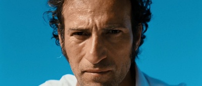 晒尸体剧照的剧照