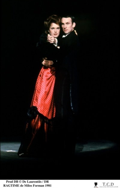 爵士年代剧照的剧照