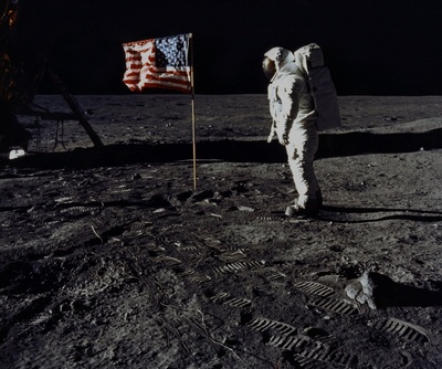 为了全人类剧照的剧照