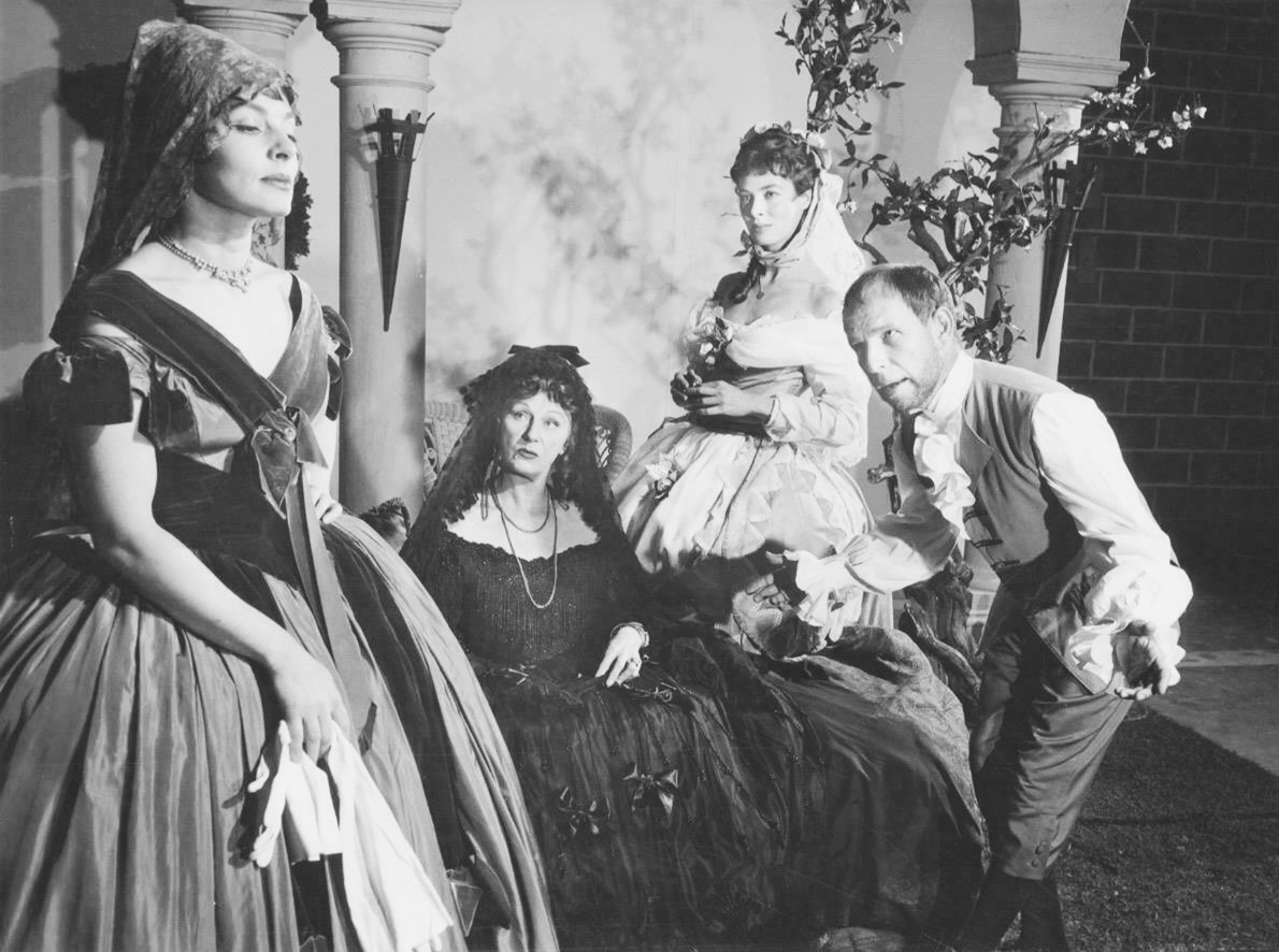 本月杜邦秀剧照的剧照