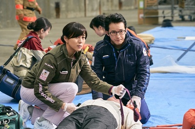 紧急救命剧照的剧照