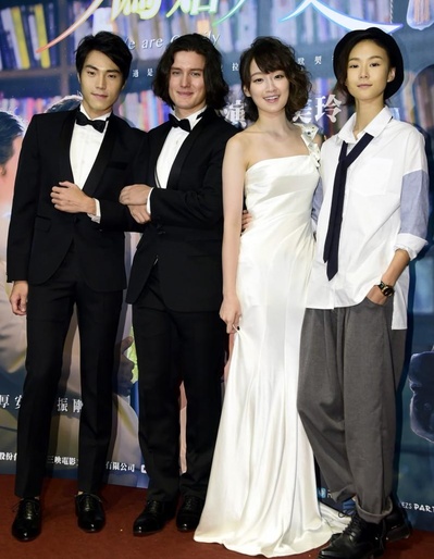 伪婚男女剧照的剧照