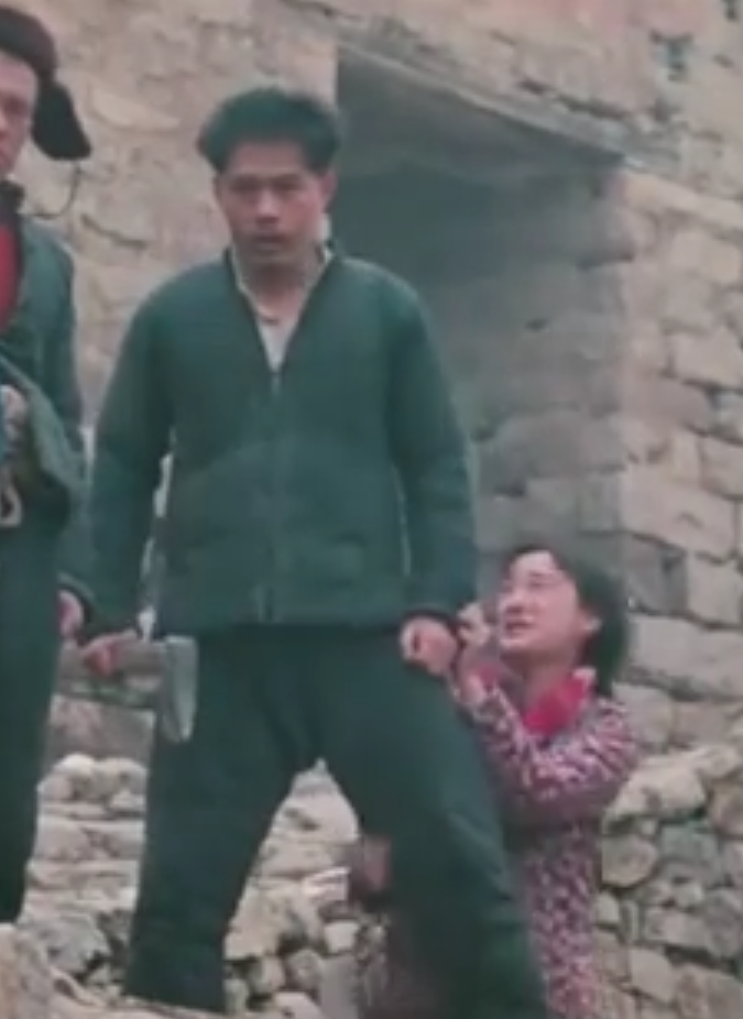 血色清晨剧照的剧照