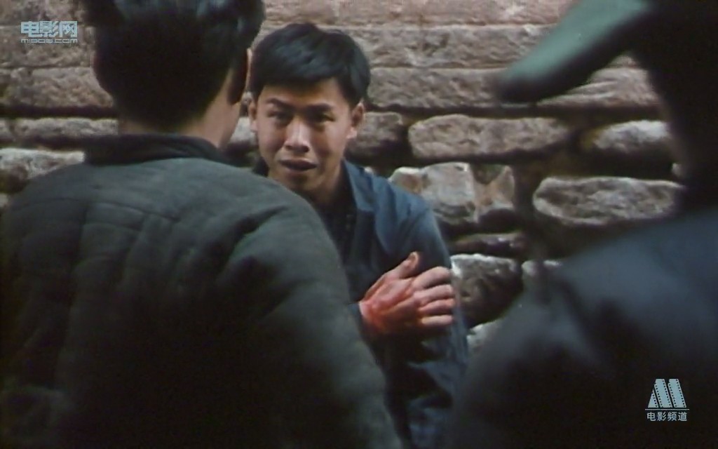 血色清晨剧照的剧照