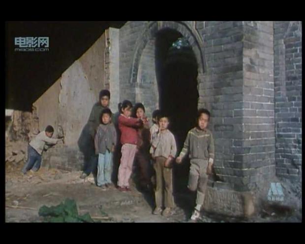 血色清晨剧照的剧照