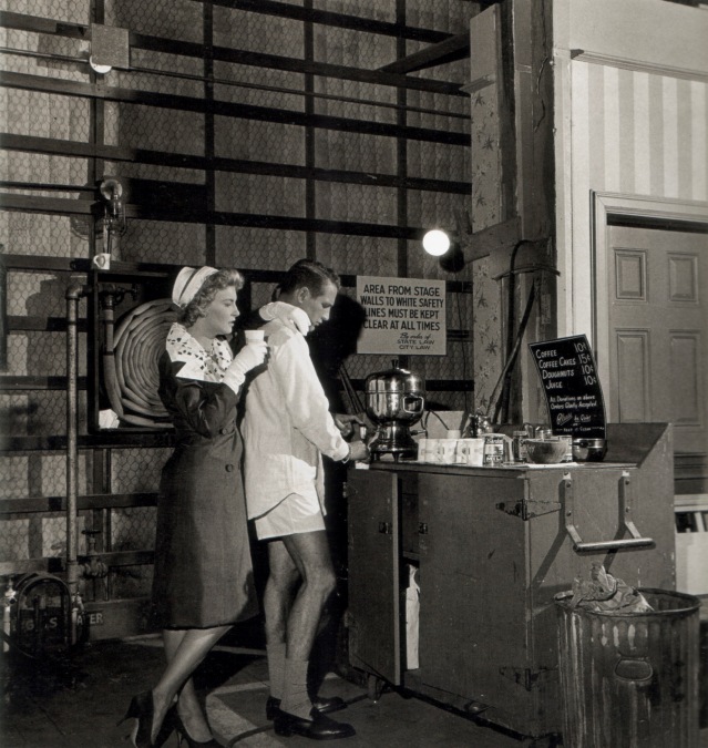 集合到国旗下的男儿们剧照的剧照