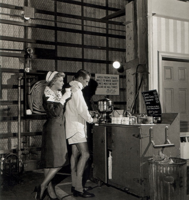 集合到国旗下的男儿们剧照的剧照