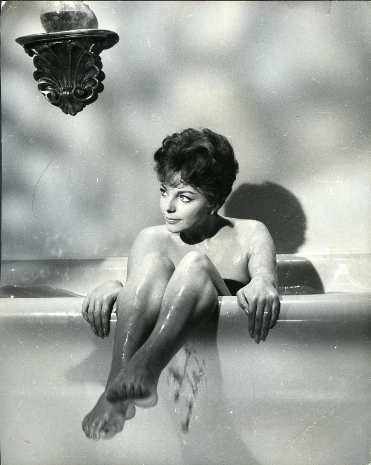 集合到国旗下的男儿们剧照的剧照