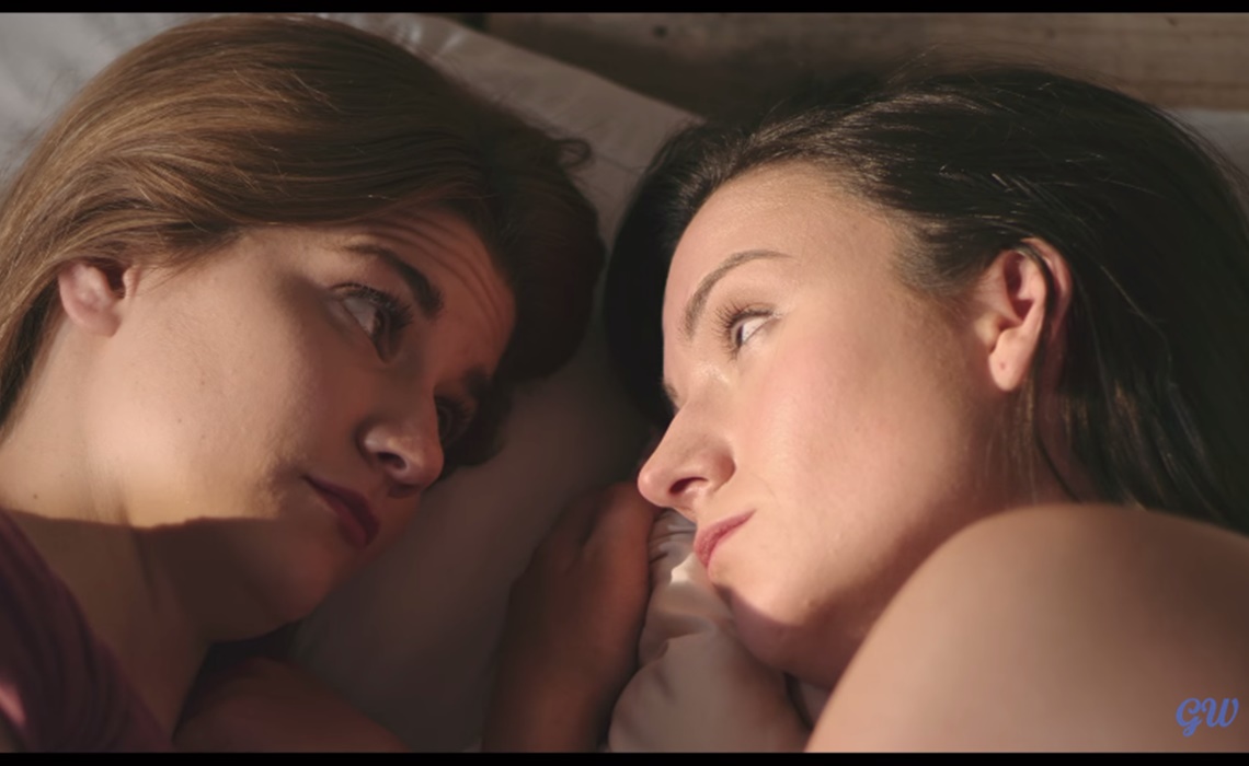 即将成人剧照的剧照