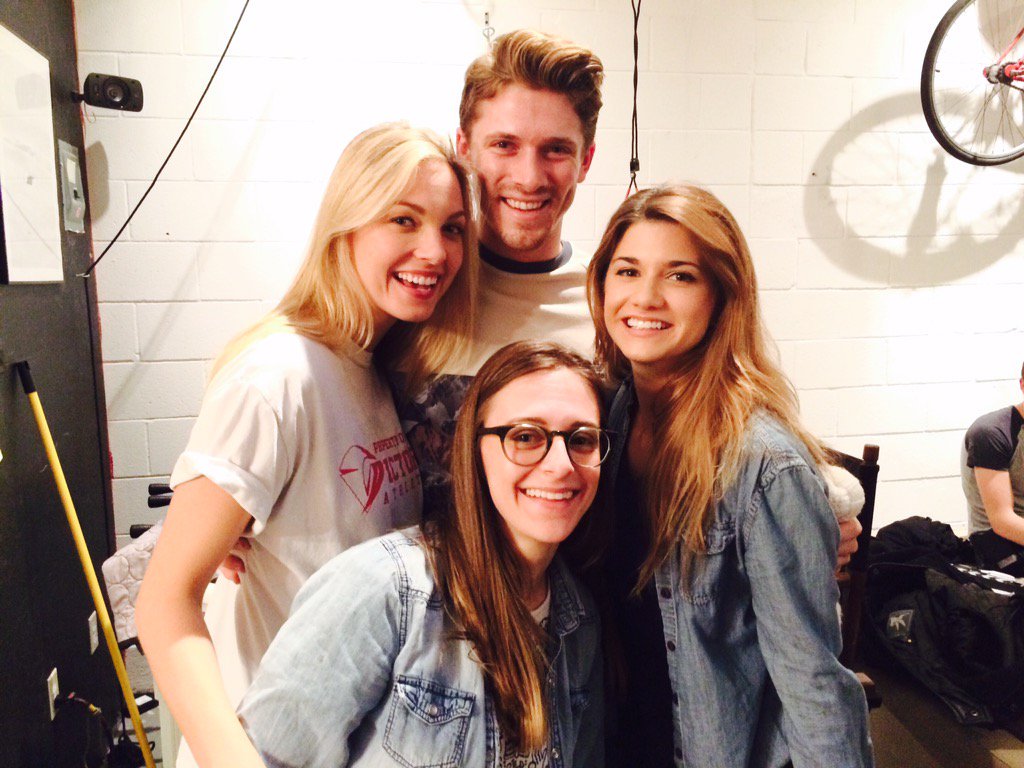 即将成人剧照的剧照