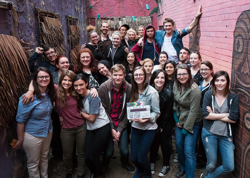 即将成人剧照的剧照